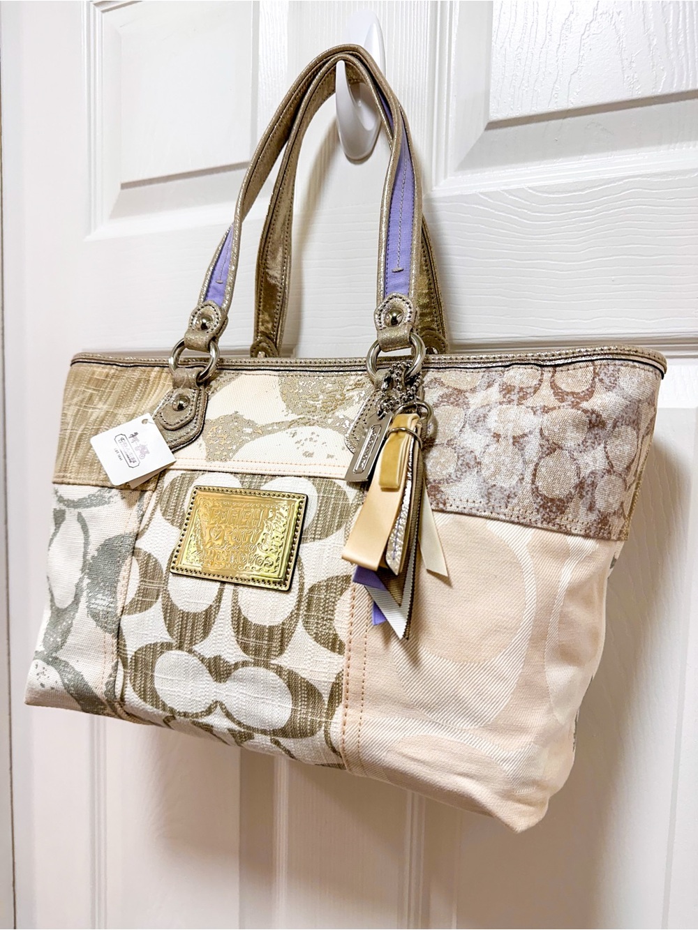 Coach Poppy Patchwork Glam Tote Signature Canvas - Picture 4 of 17